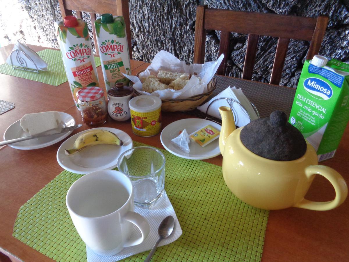 Bed and Breakfast Pensao Casa Jose Doce Portela Екстер'єр фото
