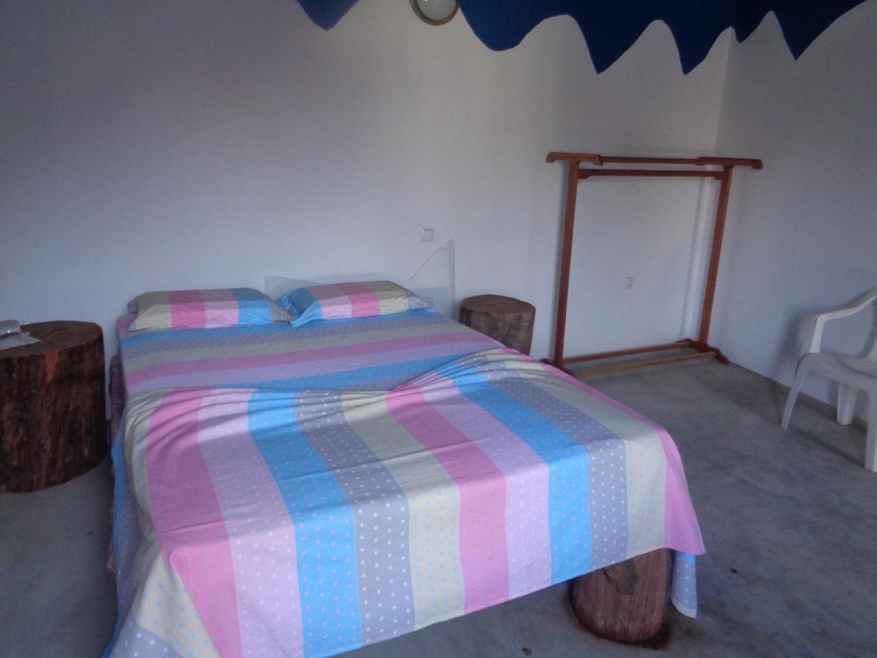 Bed and Breakfast Pensao Casa Jose Doce Portela Екстер'єр фото